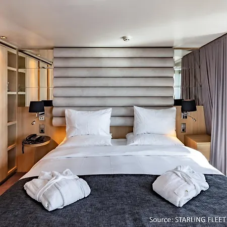 Hotelship Kd Moment