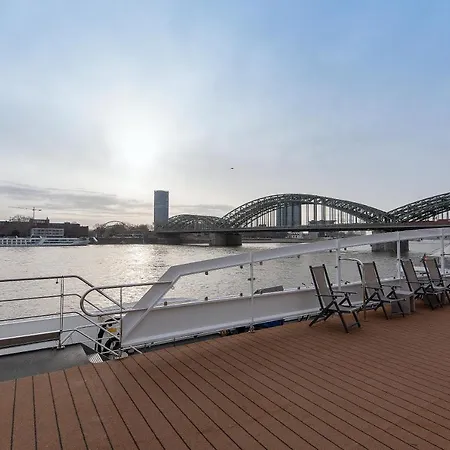 Hotelship Kd Moment *