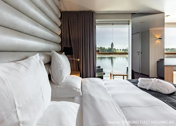 Hotelship Kd Moment *